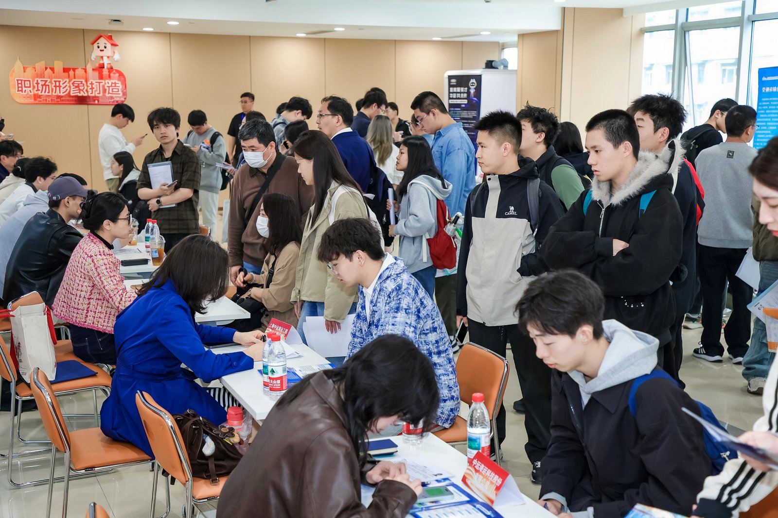 促进产才融合，服务国家战略——2026春季上海建交航运招聘会成功举办