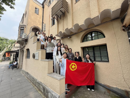 市房科院团支部与市住建委人才中心团支部联合开展 “联学强信念 联建促协同”团建联建活动